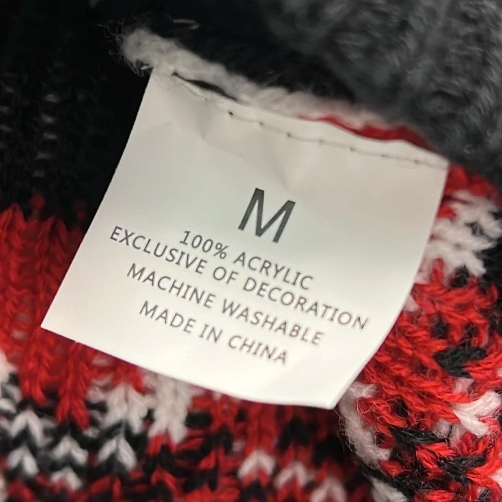 Dogs Knitted Christmas Holiday Sweater Wonderland Size M